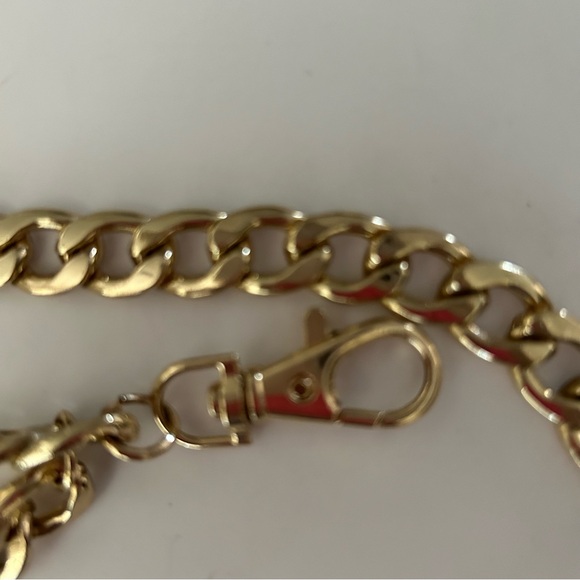 Ann Klein Heavy Weight Chain Link Adjustable Length Gold Color Belt - Picture 8 of 9